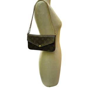 Genuine LOUIS VUITTON Pochette Felicie Monogram Canvas Clutch Bag Authenticated
